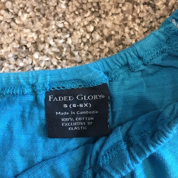 Bundle of girls top and ruffle pants - Picture 7 of 8